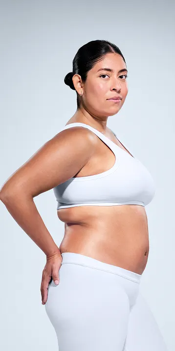 CoolSculpting female model before & after CoolSculpting