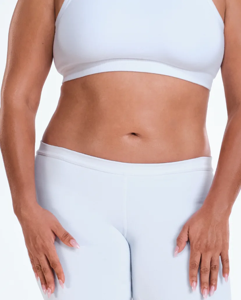 Zoomed-in image of model's flanks